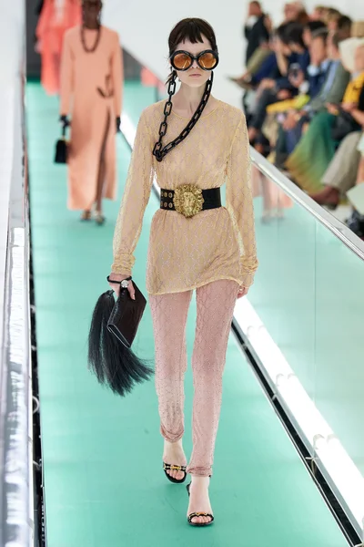 Look 42